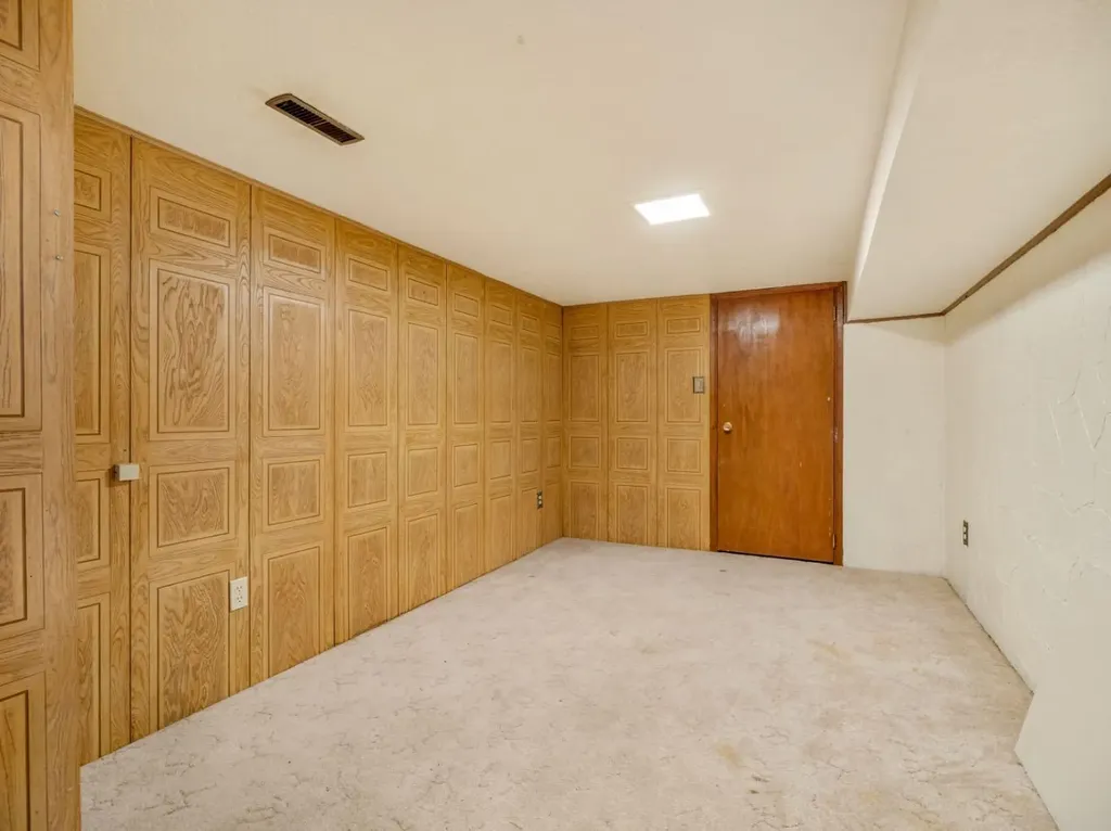 450 4 Avenue E Cardston AB T0K 0K0