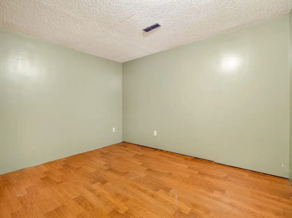 450 4 Avenue E Cardston AB T0K 0K0