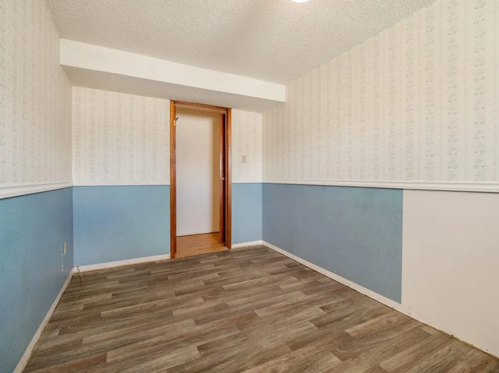 450 4 Avenue E Cardston AB T0K 0K0