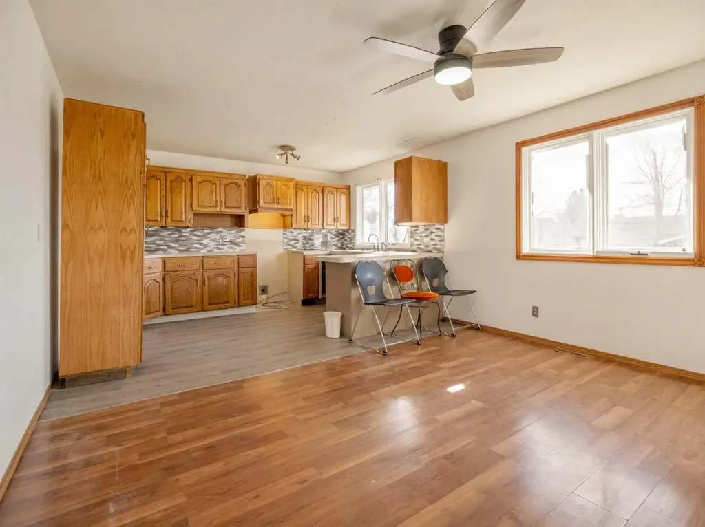 450 4 Avenue E Cardston AB T0K 0K0