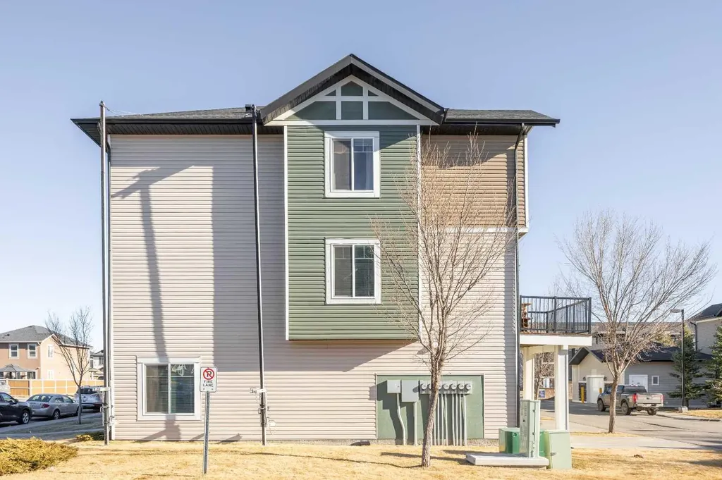 319 Taralake Way NE Calgary AB T3J 0J4