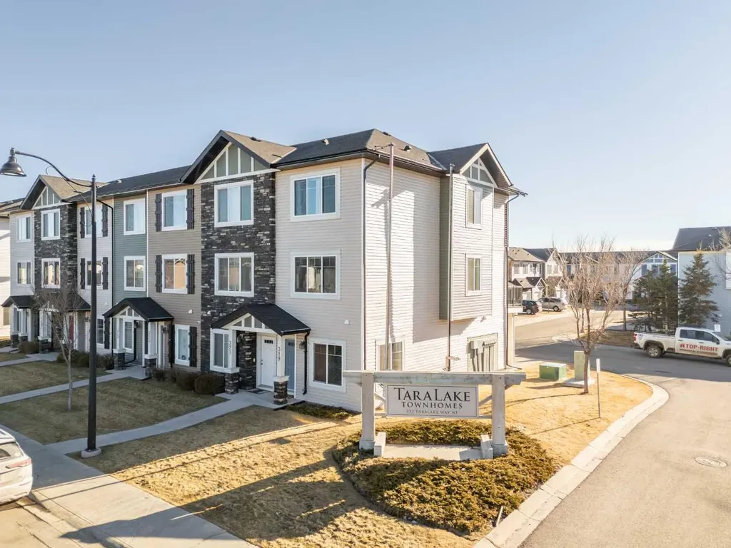 319 Taralake Way NE Calgary AB T3J 0J4