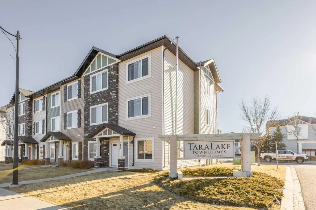 319 Taralake Way NE Calgary AB T3J 0J4