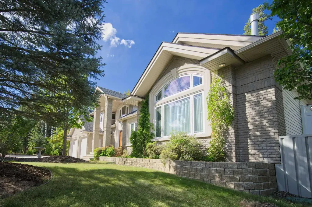 30 Ravine Drive Whitecourt AB T7S 1H5