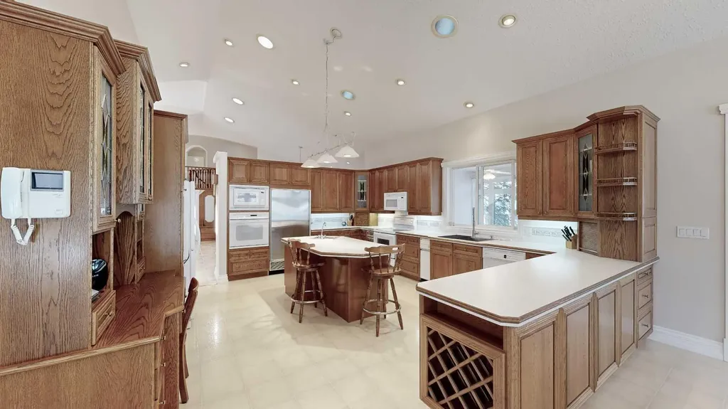 30 Ravine Drive Whitecourt AB T7S 1H5