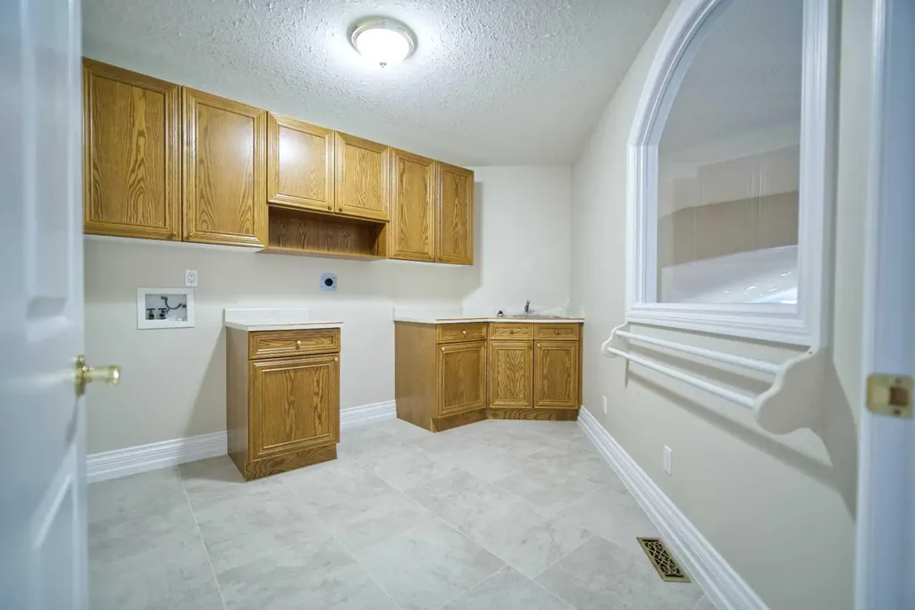 30 Ravine Drive Whitecourt AB T7S 1H5