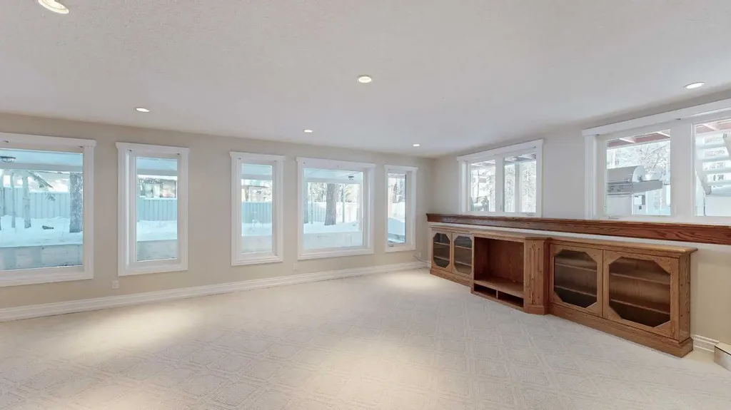 30 Ravine Drive Whitecourt AB T7S 1H5
