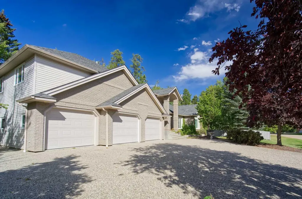 30 Ravine Drive Whitecourt AB T7S 1H5