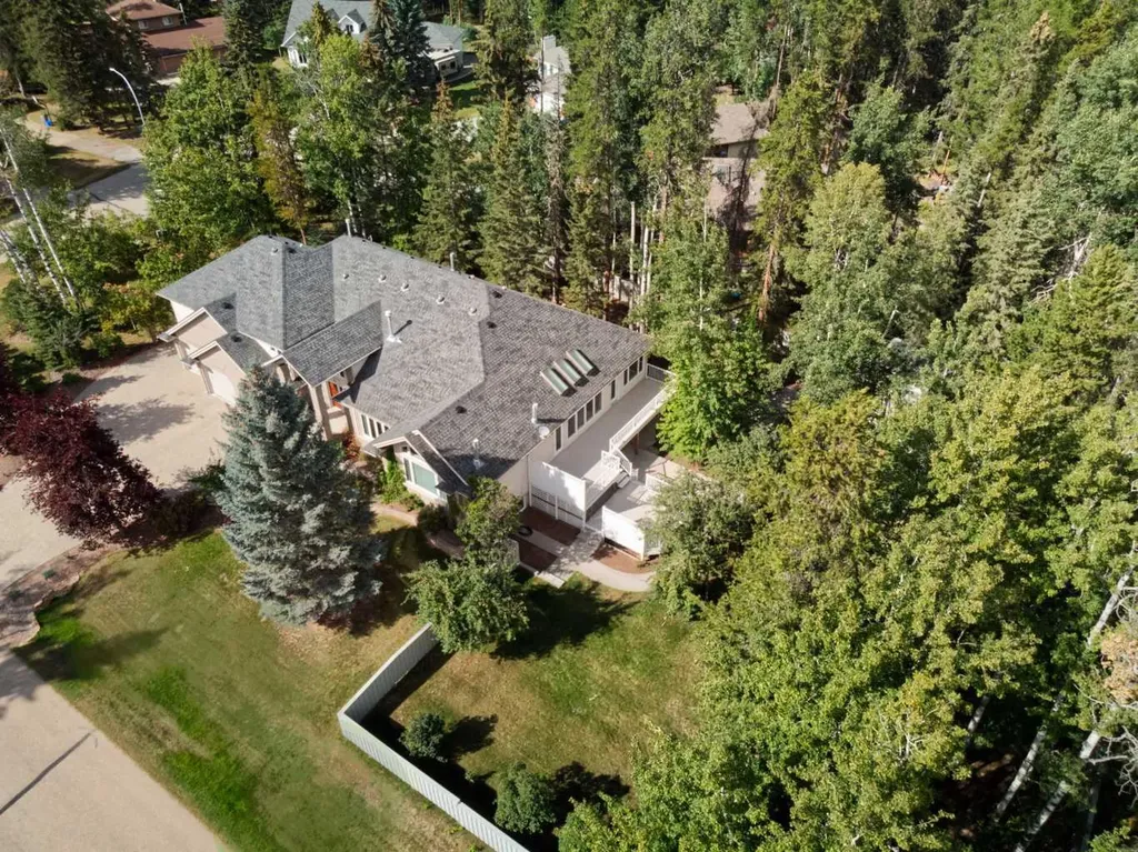 30 Ravine Drive Whitecourt AB T7S 1H5