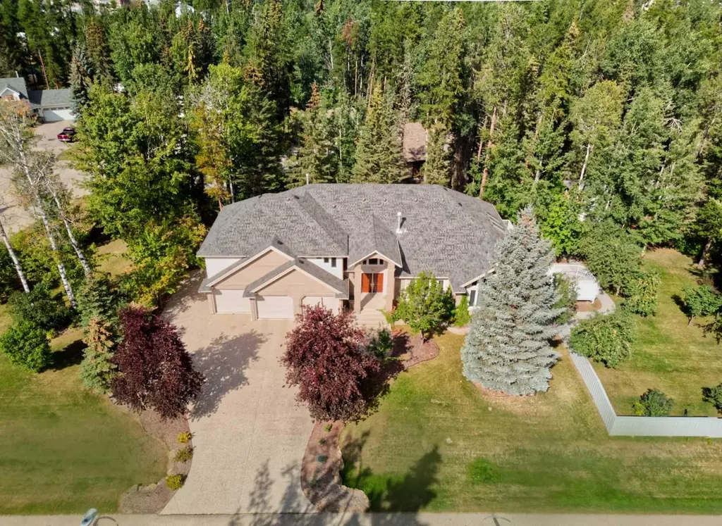 30 Ravine Drive Whitecourt AB T7S 1H5