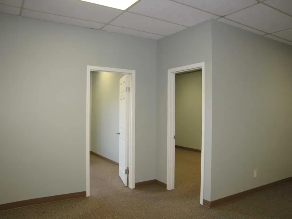 4924 48 Avenue Innisfail AB T4G 1N7
