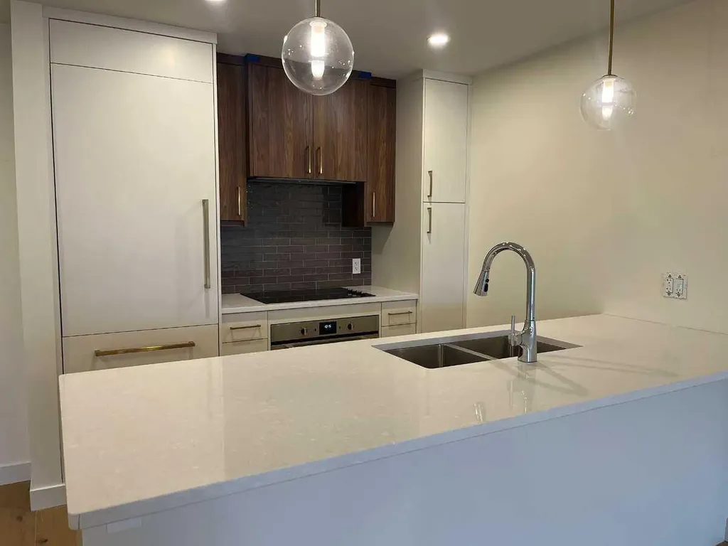 102 Scenic Drive N Lethbridge AB T1H 5L9