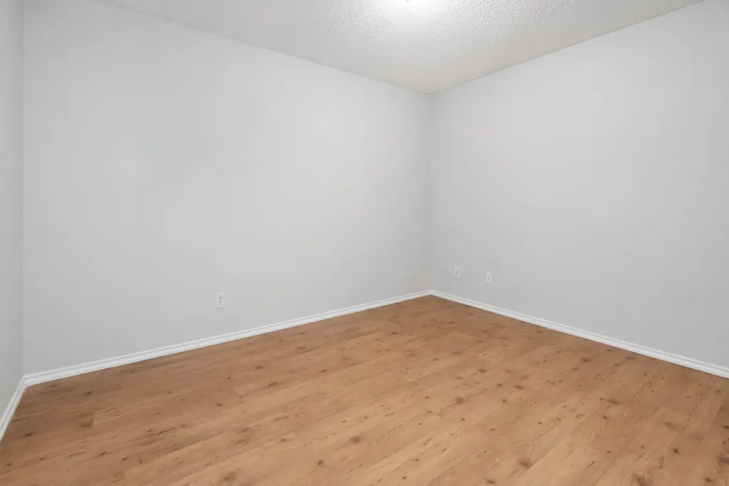 1620 70 Street SE Calgary AB T2A 7Z2