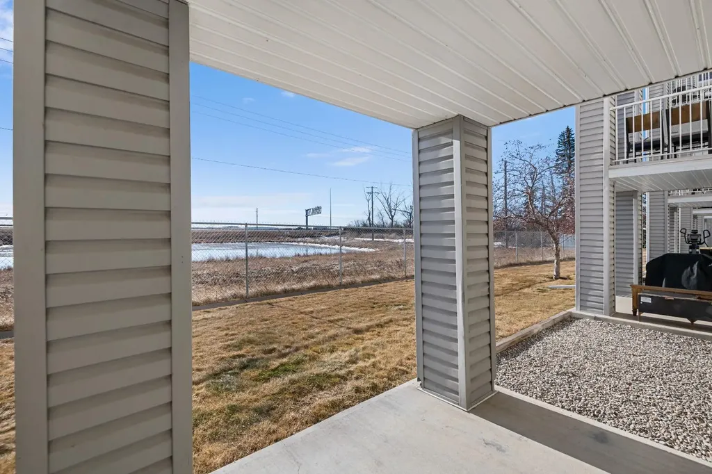 1620 70 Street SE Calgary AB T2A 7Z2