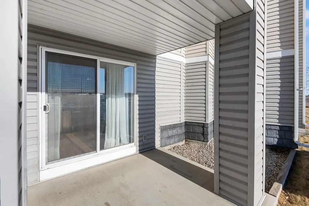 1620 70 Street SE Calgary AB T2A 7Z2