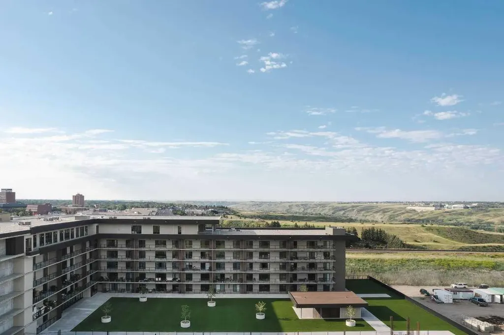 102 Scenic Drive N Lethbridge AB T1H 5L9
