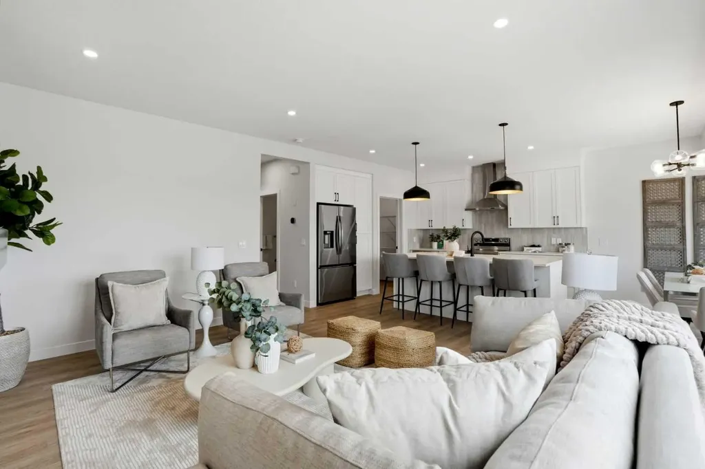 581 Clearwater Heath Chestermere AB T1X 3A5