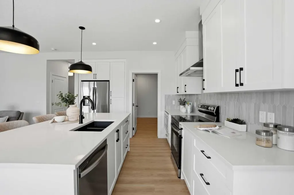 581 Clearwater Heath Chestermere AB T1X 3A5