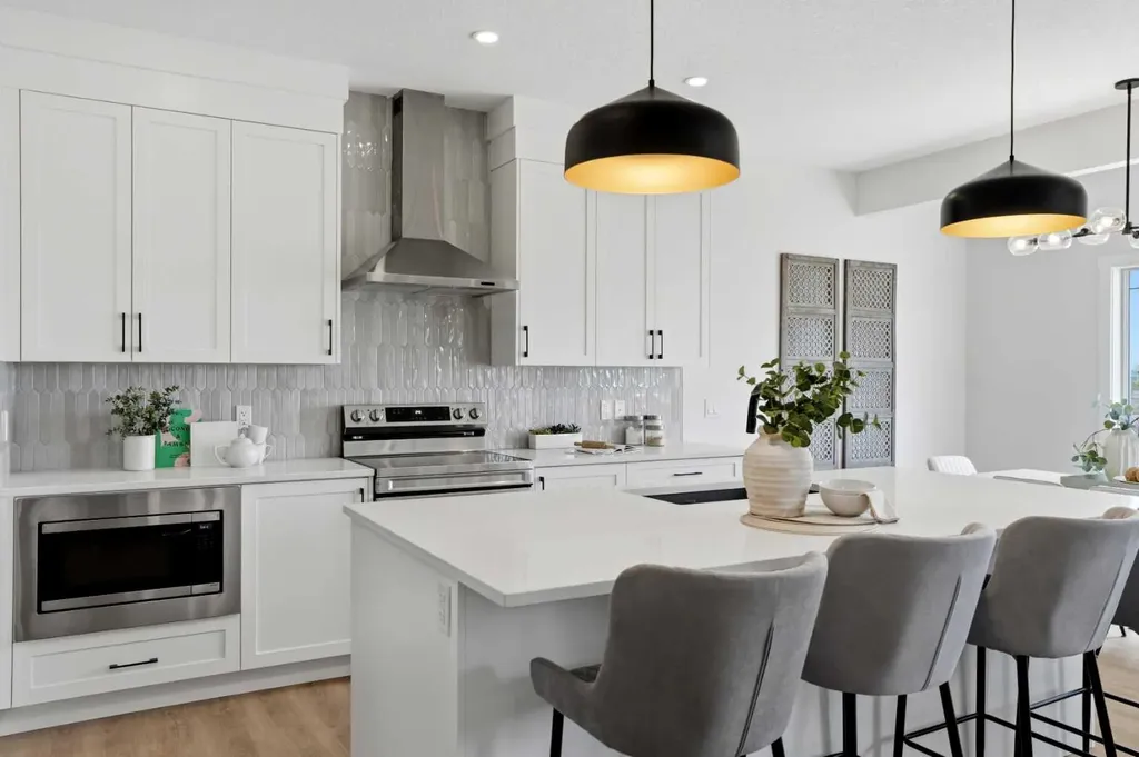 581 Clearwater Heath Chestermere AB T1X 3A5