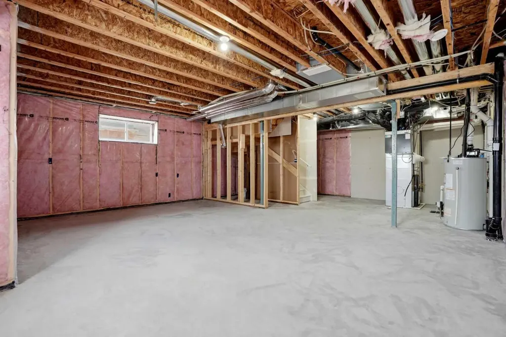 581 Clearwater Heath Chestermere AB T1X 3A5