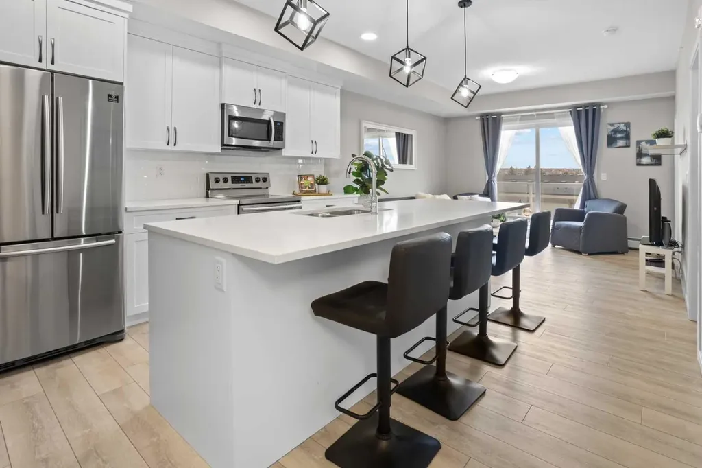 370 Harvest Hills Common NE Calgary AB T3K 2M8