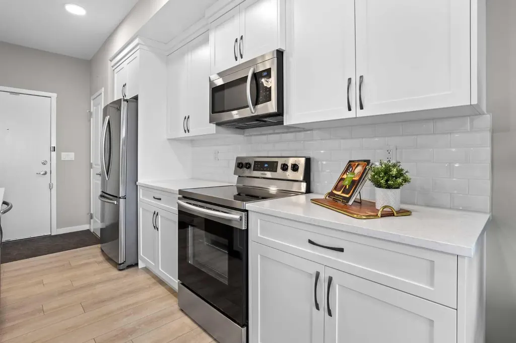 370 Harvest Hills Common NE Calgary AB T3K 2M8