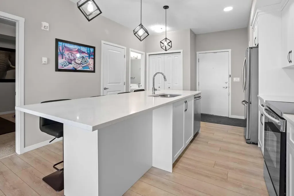 370 Harvest Hills Common NE Calgary AB T3K 2M8
