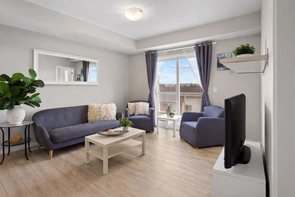 370 Harvest Hills Common NE Calgary AB T3K 2M8