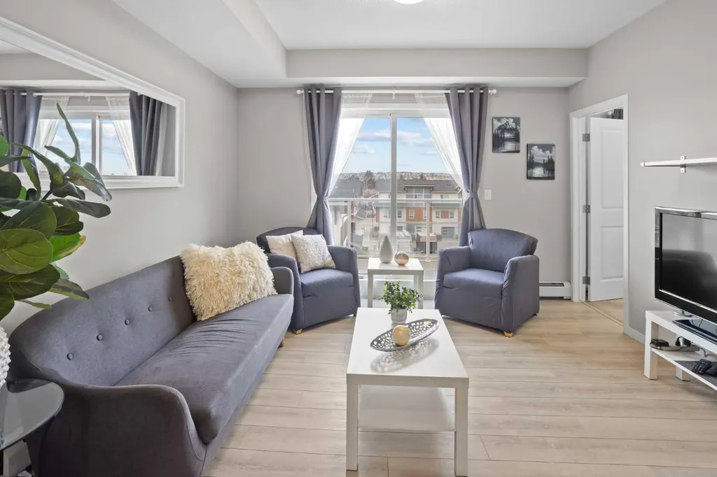 370 Harvest Hills Common NE Calgary AB T3K 2M8