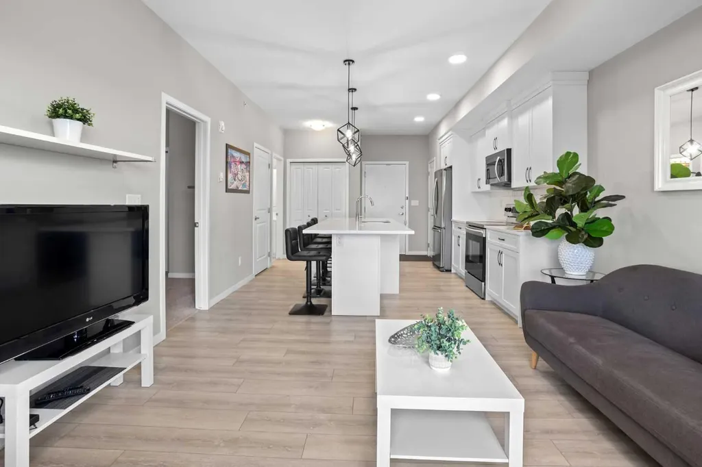 370 Harvest Hills Common NE Calgary AB T3K 2M8