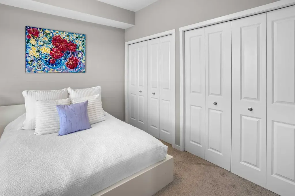 370 Harvest Hills Common NE Calgary AB T3K 2M8