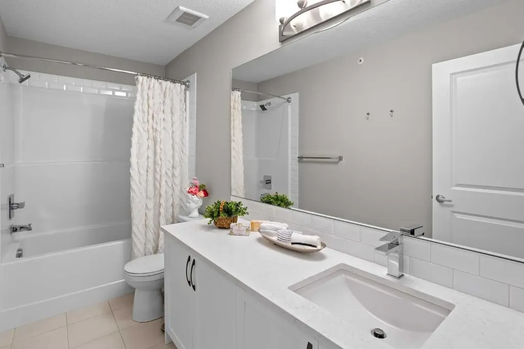370 Harvest Hills Common NE Calgary AB T3K 2M8