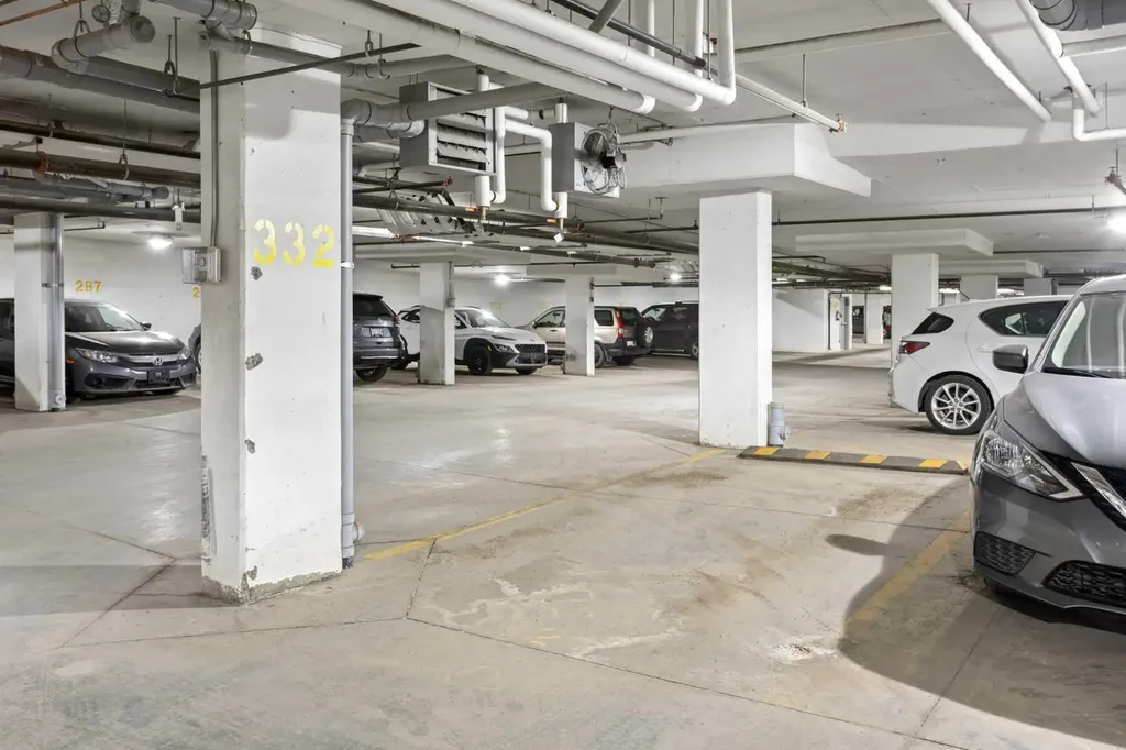 370 Harvest Hills Common NE Calgary AB T3K 2M8