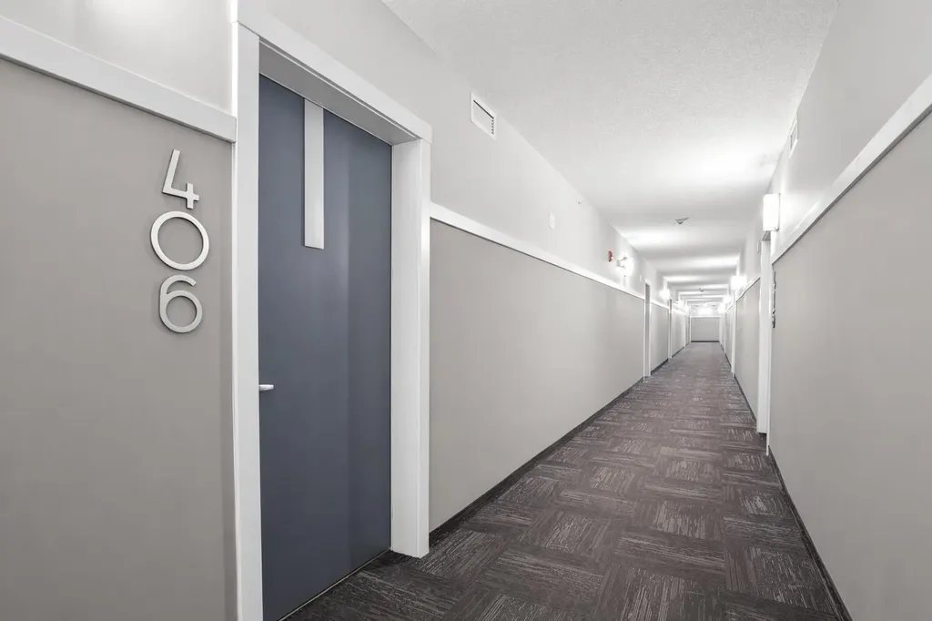 370 Harvest Hills Common NE Calgary AB T3K 2M8