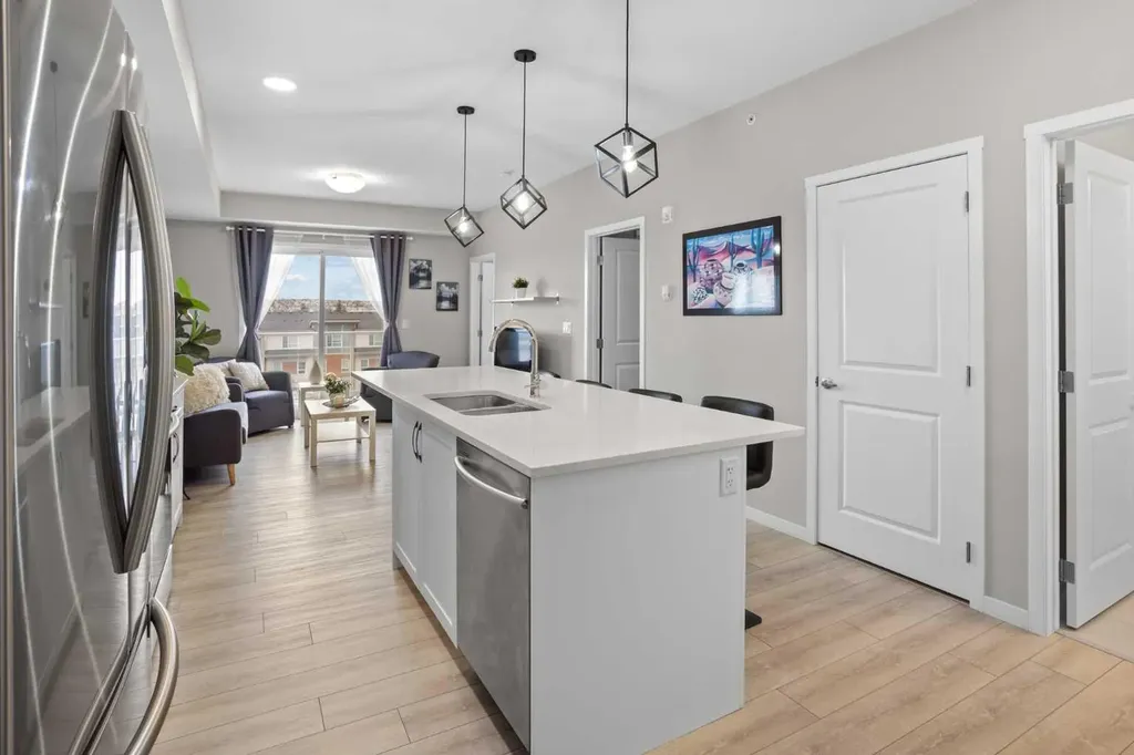 370 Harvest Hills Common NE Calgary AB T3K 2M8