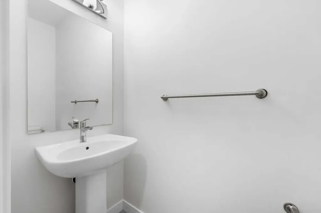 142 Sunstone Way Balzac AB T4B 5T5