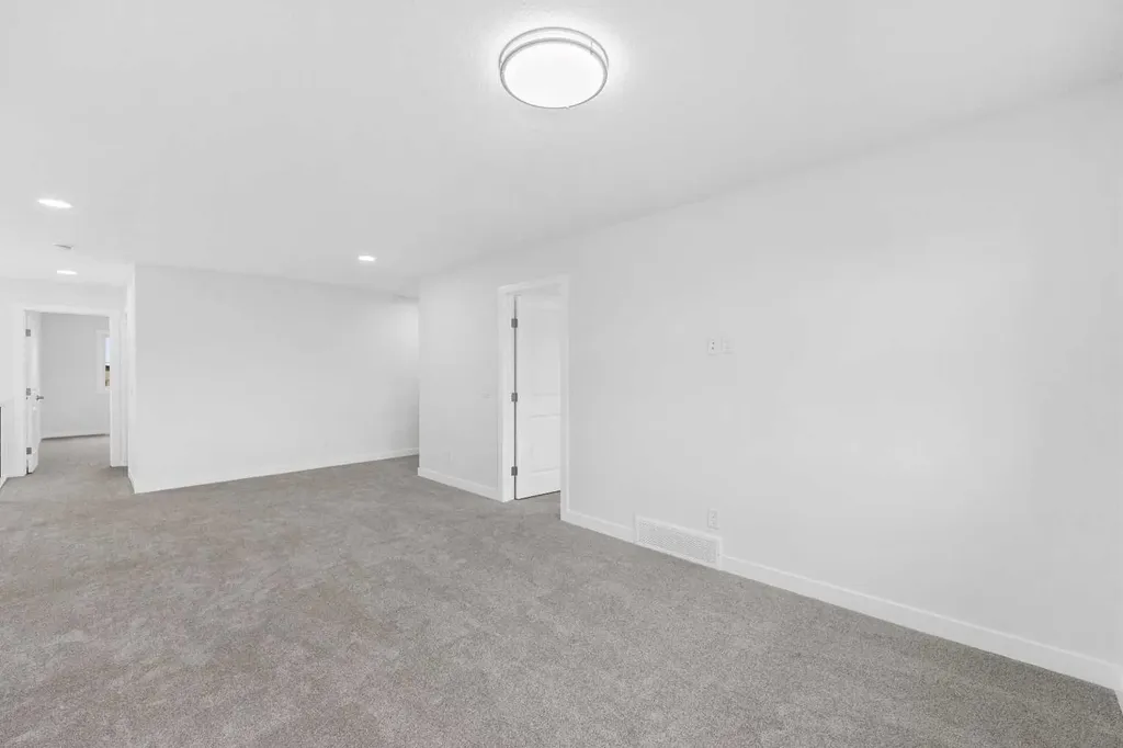 142 Sunstone Way Balzac AB T4B 5T5