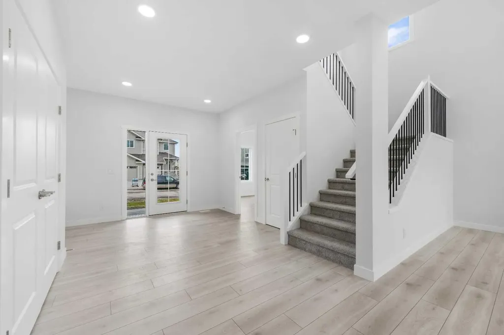 142 Sunstone Way Balzac AB T4B 5T5