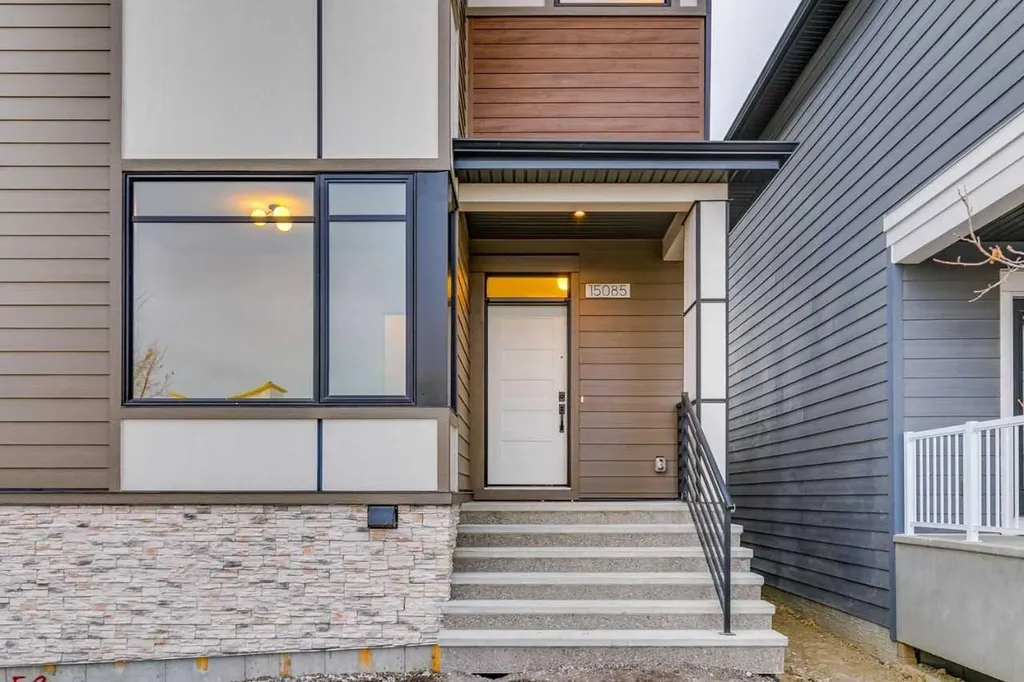 15085 37 Street SW Calgary AB T2Y 0R7