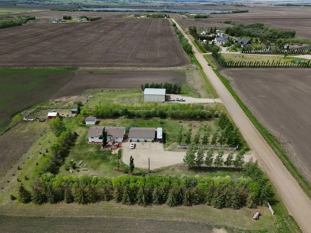 64033 Township Road 720 Grande Prairie AB T8X 4K4