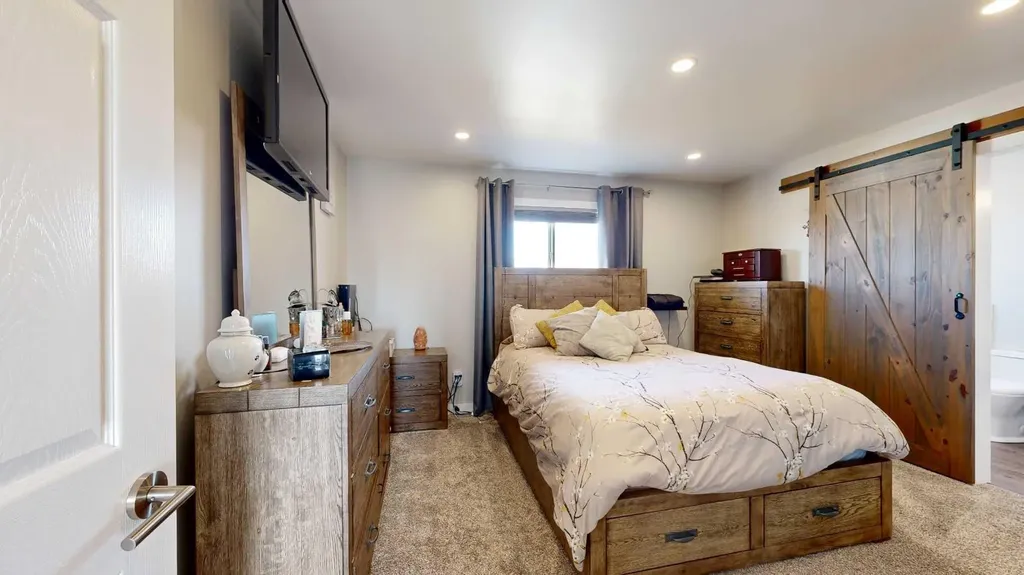 64033 Township Road 720 Grande Prairie AB T8X 4K4