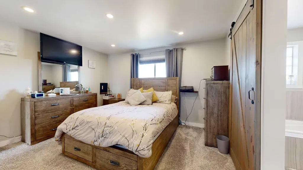 64033 Township Road 720 Grande Prairie AB T8X 4K4