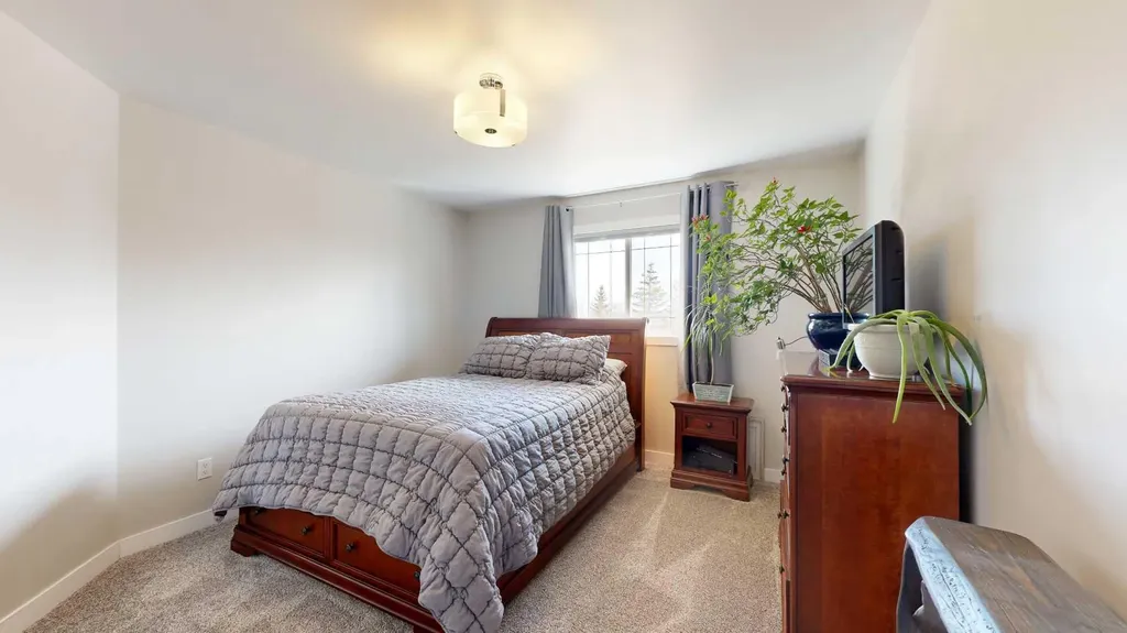 64033 Township Road 720 Grande Prairie AB T8X 4K4