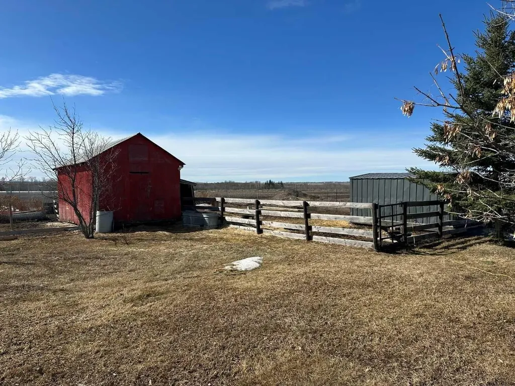 64033 Township Road 720 Grande Prairie AB T8X 4K4