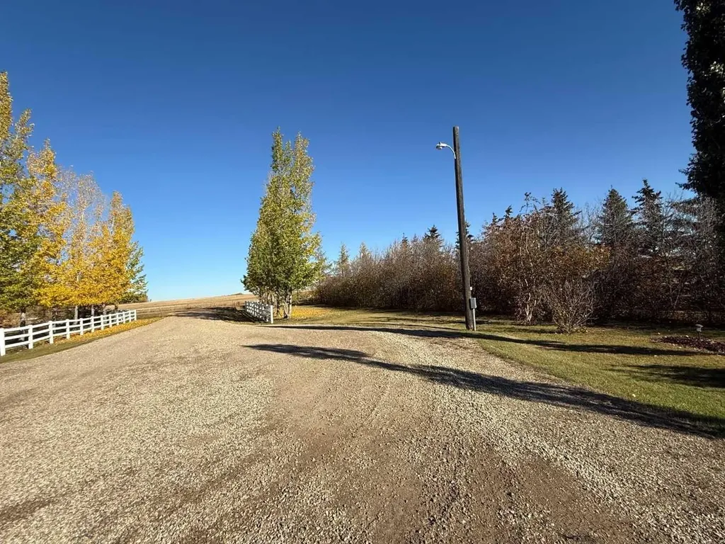 64033 Township Road 720 Grande Prairie AB T8X 4K4