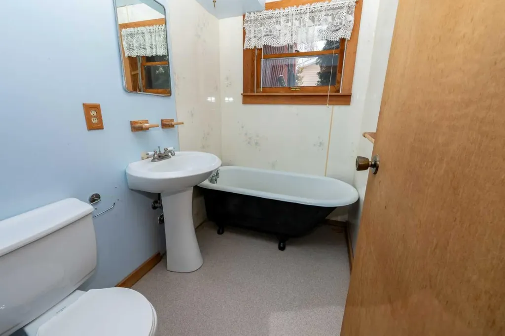 1509 10a Street Wainwright AB T9W1J9