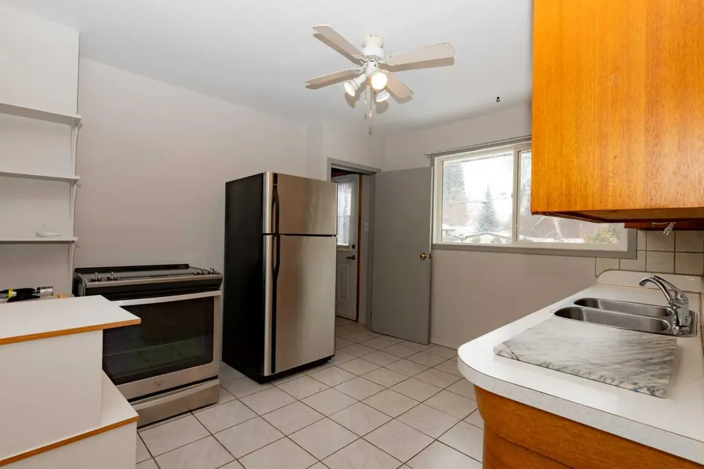 1509 10a Street Wainwright AB T9W1J9