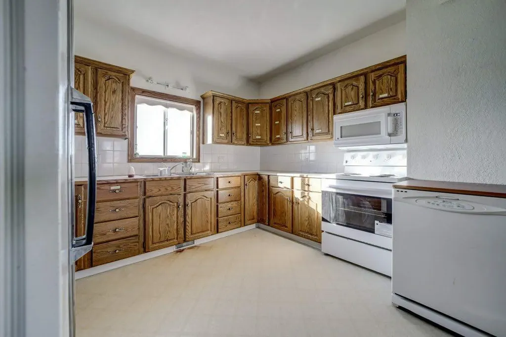 6115 Rge Road 30-2 Rural Pincher Creek No. 9 M.d. Of AB T0K 1W0