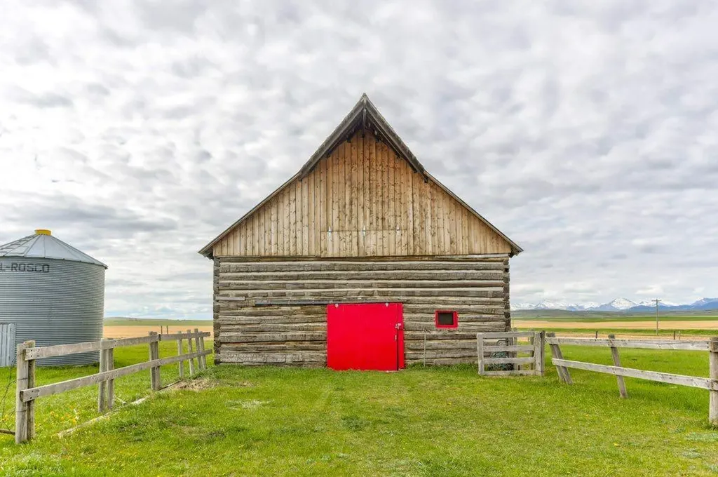 6115 Rge Road 30-2 Rural Pincher Creek No. 9 M.d. Of AB T0K 1W0