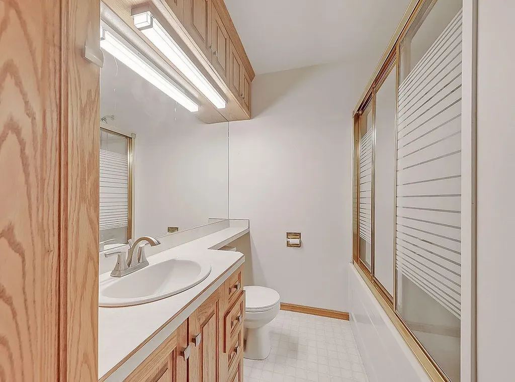 44 Granlea Place SW Calgary AB T3E4K2